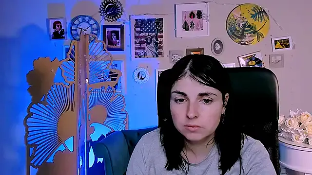 StripChat MartaEdams is Freechat MartaEdams — for a new cosmetic bag