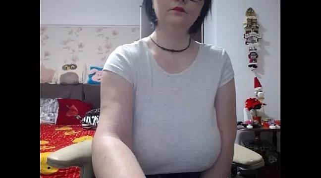 Mary_x on StripChat 