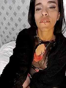 Freechat MaryannG on StripChat