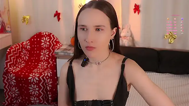 StripChat MaudAle is Private MaudAle — belly dance and panty tease