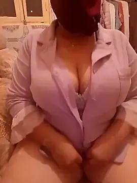 mayakhalyfaa from StripChat