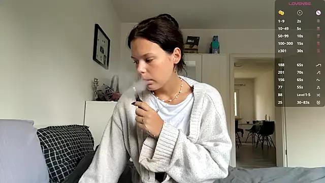 Freechat MaydaCornwall on StripChat