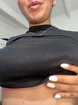 Freechat Meganmilk1 on StripChat