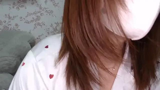 mei_hosina on StripChat