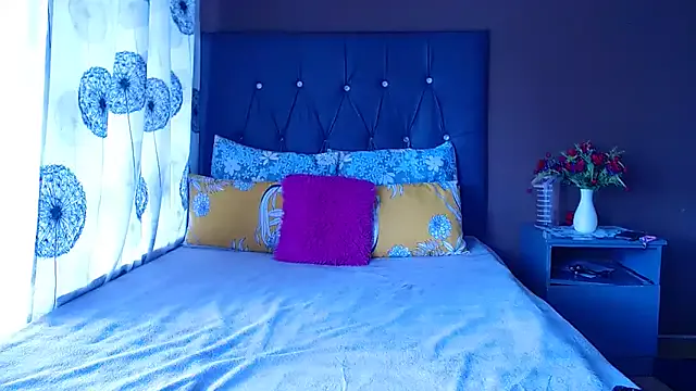 StripChat MelaninBear is Freechat MelaninBear — Freaky Wednesday, lets play