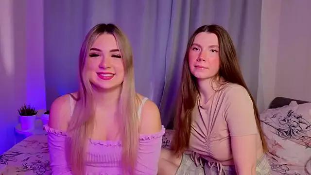 MelitaMoote from StripChat