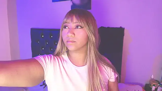 Meowsofii — Take a sip of wine