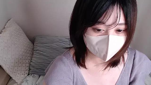 mi__san on StripChat