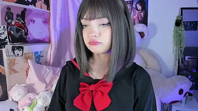 mia_angel_