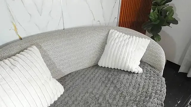 mia_castillovg — blowjob with saliva show