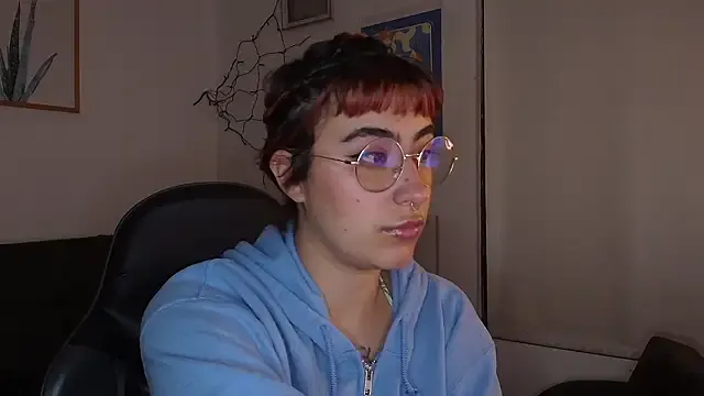 Miacatsito3 — fingering my pussy with 3 fingers