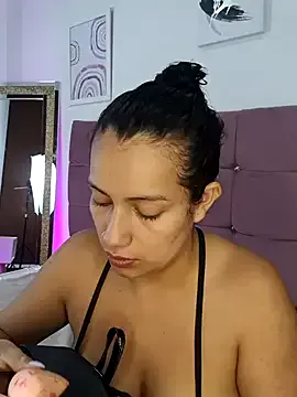 MiaKleinX on StripChat