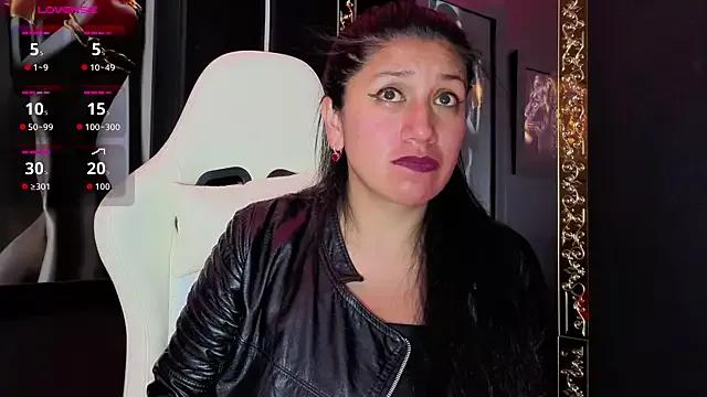 Freechat MihaCarther on StripChat