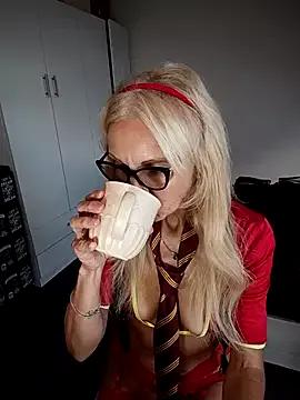 Freechat Mila_Lovi on StripChat