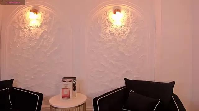 MilaColeman on StripChat