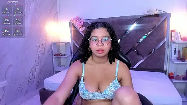 Freechat MilaHall_ on StripChat