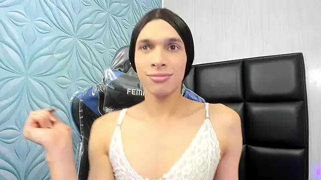 Milk_max_18 on StripChat