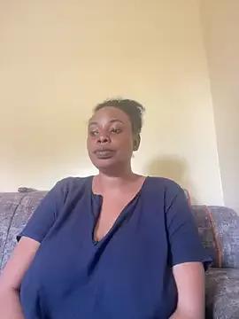 milky_mom from StripChat