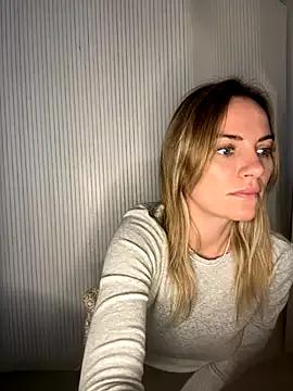 Discover Milla__one, she wants to masturbate for you Milla__one from StripChat