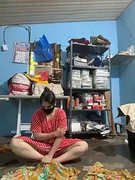 Mimi_girl12 on StripChat