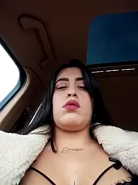 MissNyraSecret — Show tits in public  near people