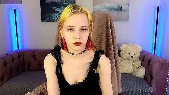 MitaSide from StripChat