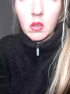 Mllesha74000 on StripChat