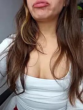 Freechat mmm-Virginia on StripChat