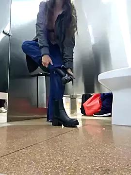 Freechat mmm-Virginia on StripChat