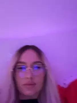 mollyxxx from StripChat