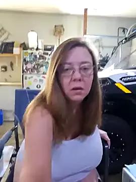 MsShelby40 on StripChat