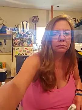 MsShelby40 on StripChat