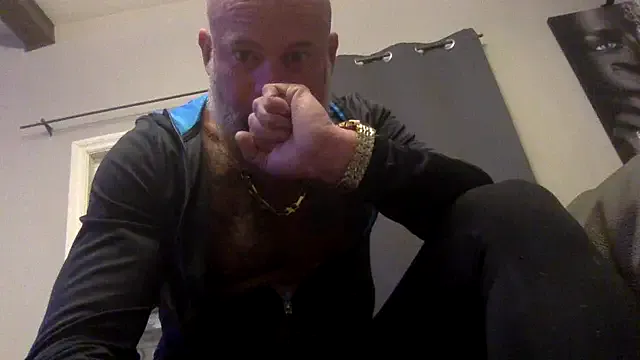 StripChat Muscledick40 is Freechat Muscledick40 — Make me Cum