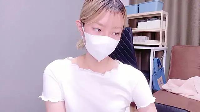 Masturbate to Nana__ch, she wants to masturbate for you Nana__ch from StripChat