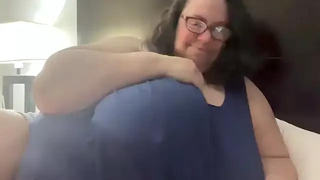 NatalyaSin33 on StripChat 