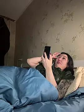 Naughtbaby_2025 on StripChat 