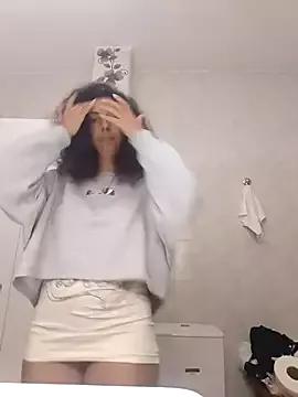 Naked Naughty69curls wants you to fuck their body now naughty69curls from StripChat