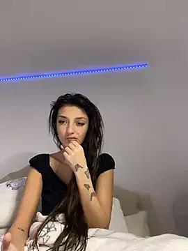 naughtybella05 from StripChat