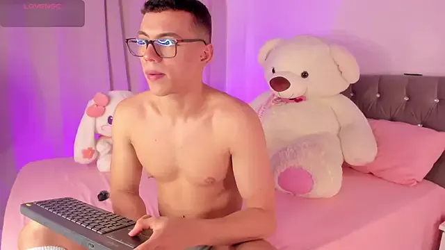 Nicksantoss — CUM IN PUBLIC