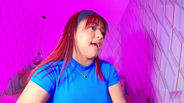 NicolleTaylor — Control nora inside pussy(5min)