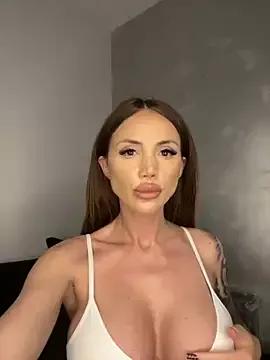Explore NicollleDiamondd, she wants to masturbate for you NicollleDiamondd from StripChat
