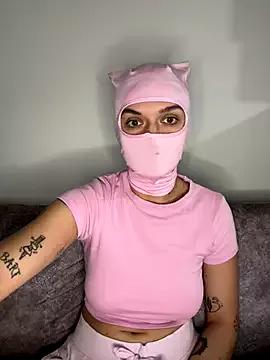 Nikki_Hoee from StripChat