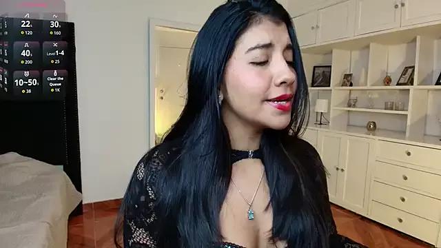 nina_moen on StripChat 