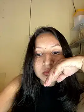 Noamilk on StripChat