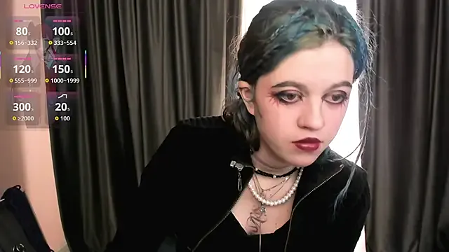 NoelleGothicShadow