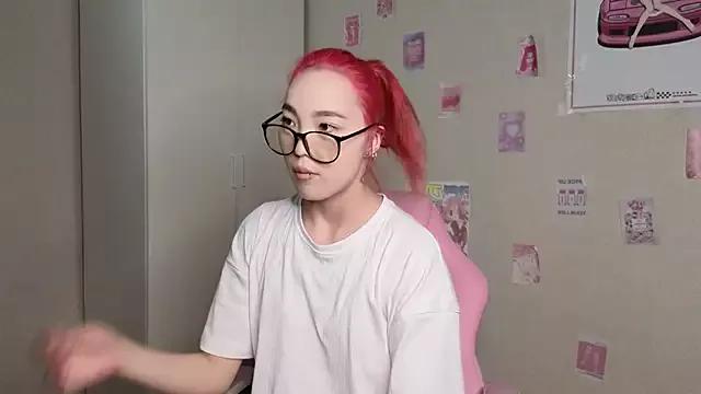 OdetteBiddy on StripChat