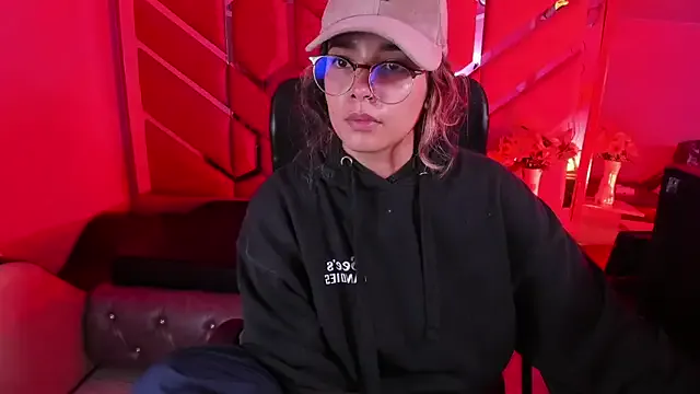 Olivia_Fox69 — lush for 5 minutes