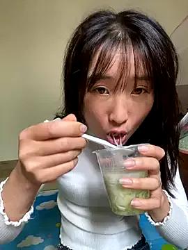 Cute oneyou_400 from StripChat oneyou_400 from StripChat