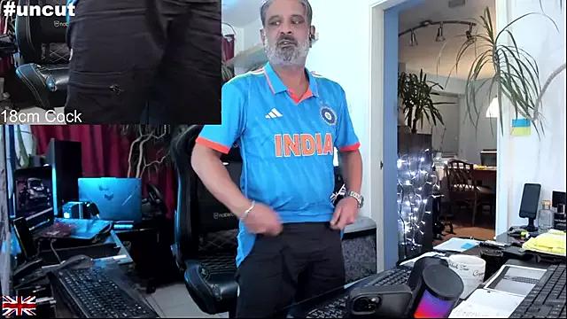 Try StripChat's OnlineBossUK OnlineBossUK from StripChat