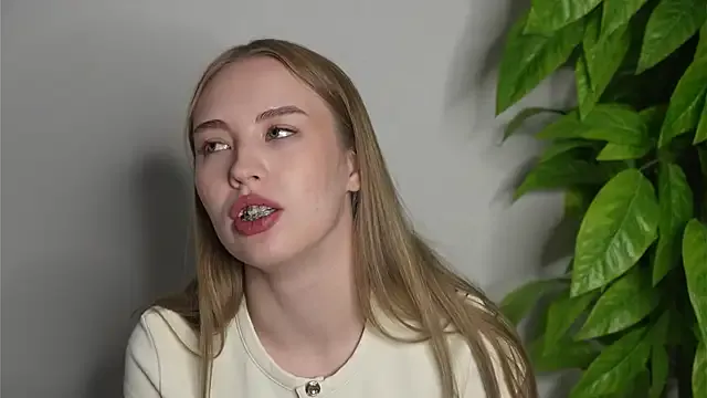 StripChat PatriaKeppler is Freechat PatriaKeppler — play wtih hair